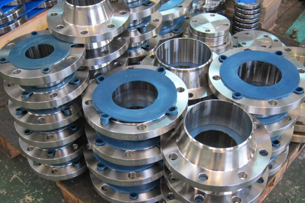 Stainless Steel 904L Flanges Supplier and Stockist